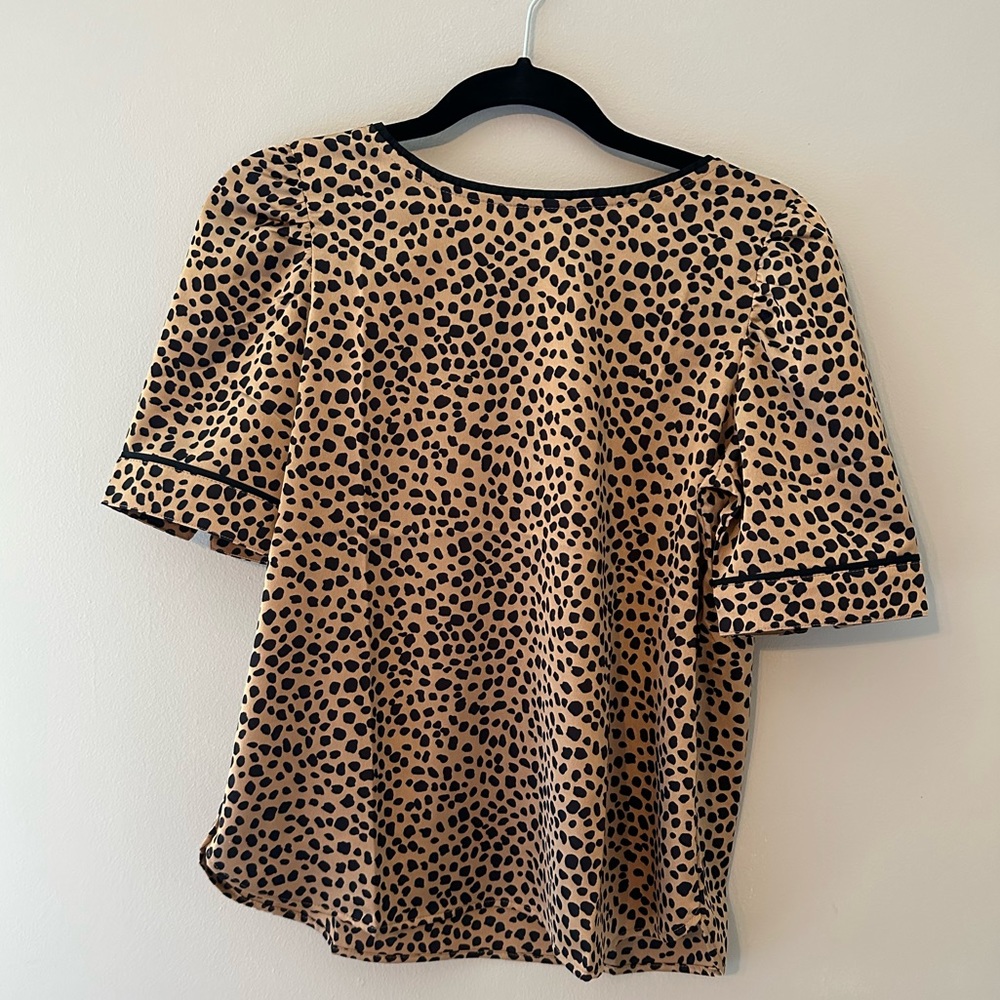 NWT Loft- leopard polka dot blouse